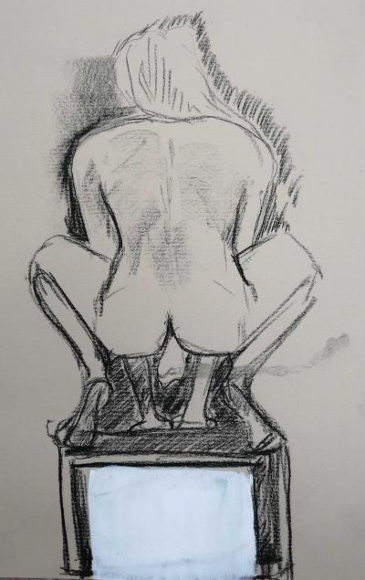 046